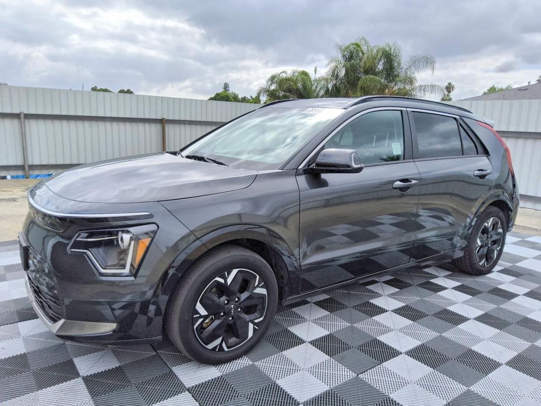 2024 KIA NIRO