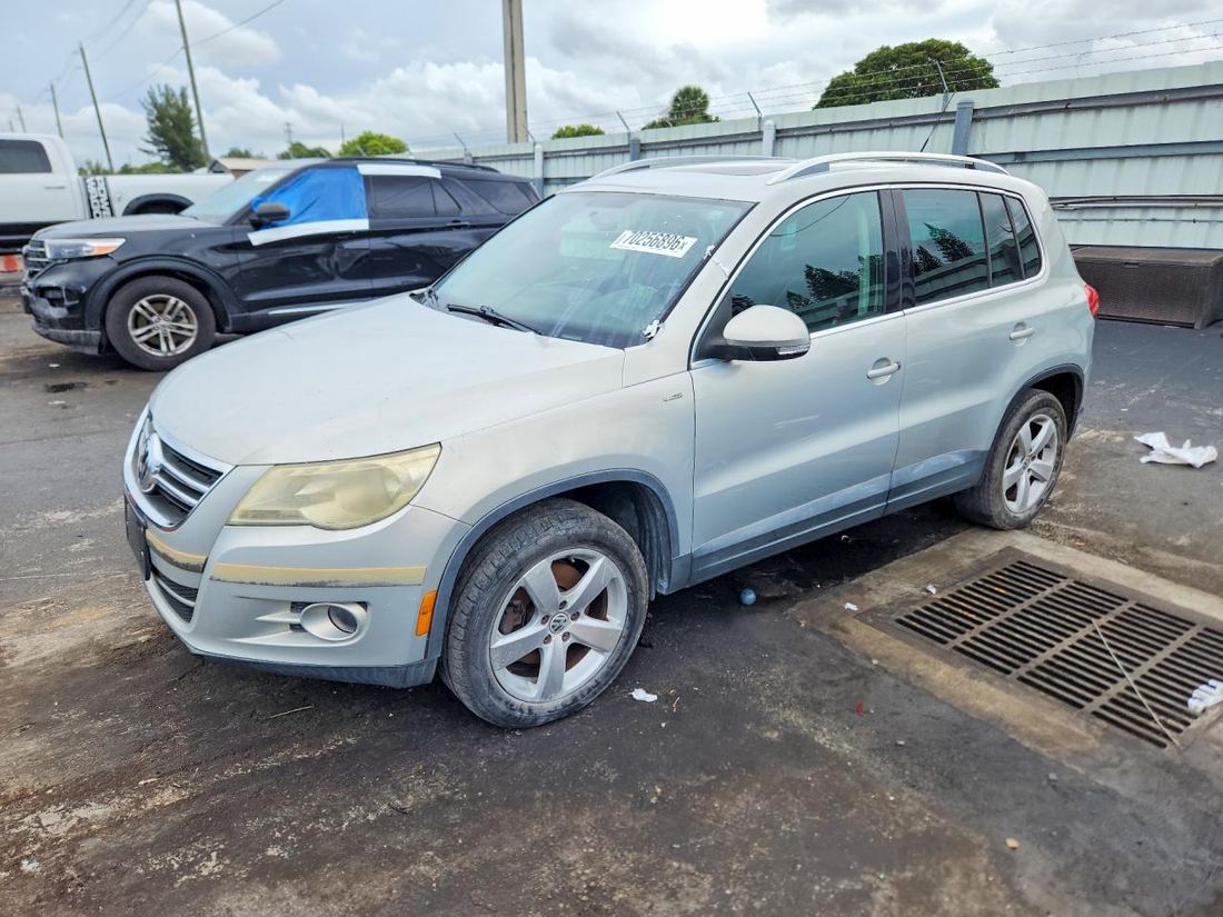 2010 VOLKSWAGEN TIGUAN