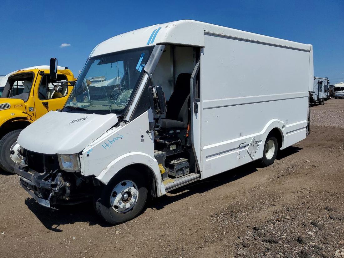 2018 ISUZU REACH