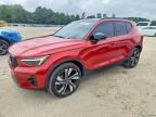 2025 VOLVO XC40