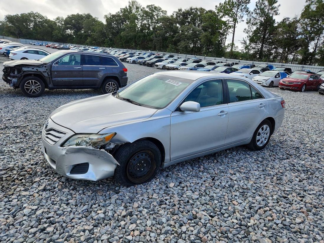 2011 TOYOTA CAMRY