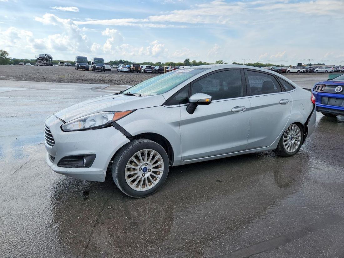 2015 FORD FIESTA