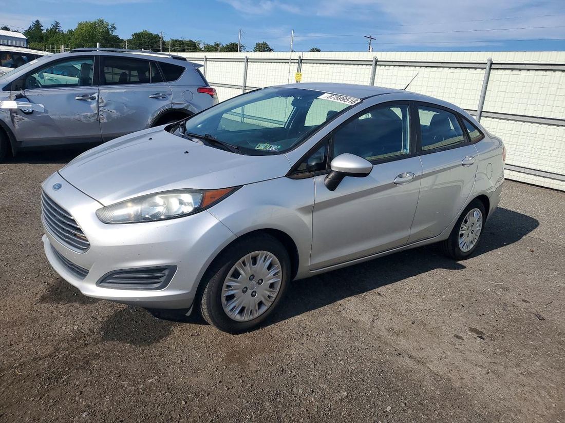 2015 FORD FIESTA