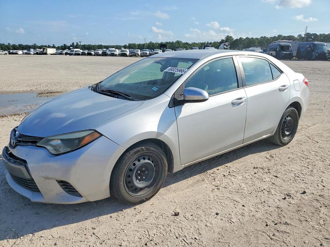 2015 TOYOTA COROLLA