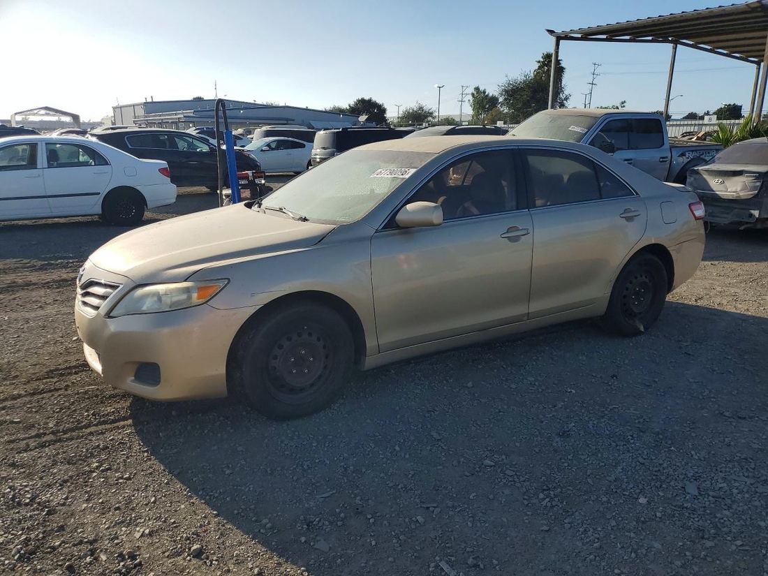 2011 TOYOTA CAMRY