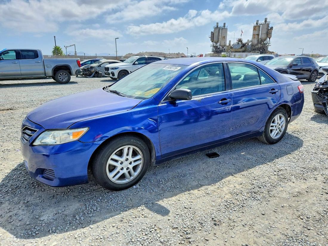 2011 TOYOTA CAMRY