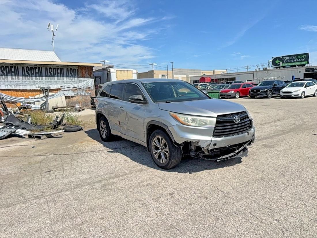 2016 TOYOTA HIGHLANDER