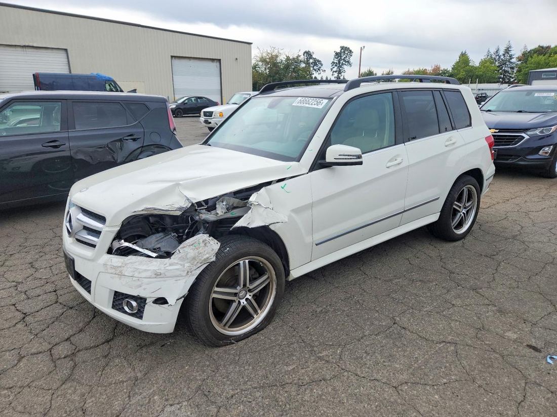2011 MERCEDES-BENZ GLK