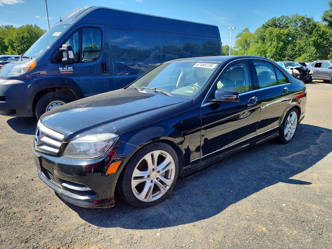 2011 MERCEDES-BENZ C