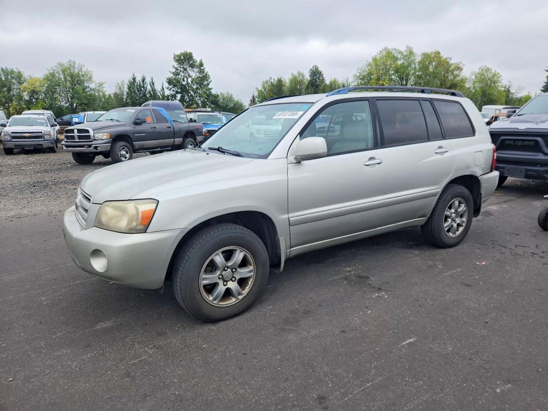 2005 TOYOTA HIGHLANDER