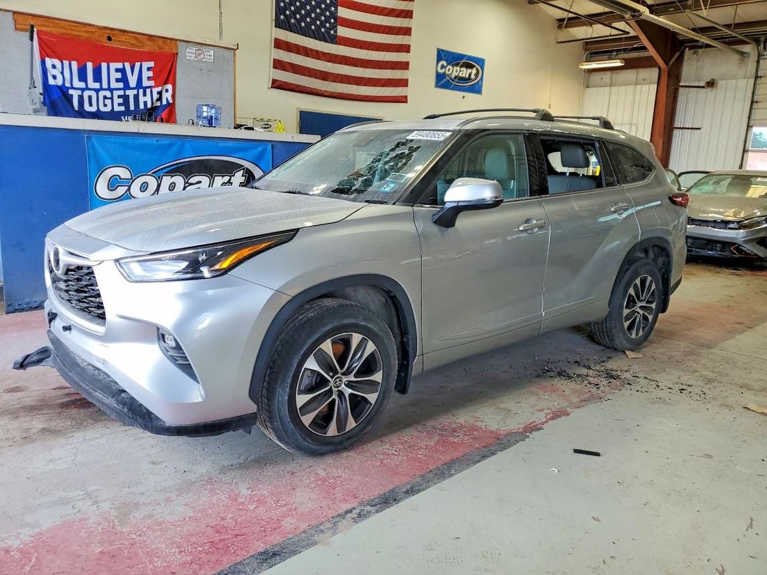 2021 TOYOTA HIGHLANDER