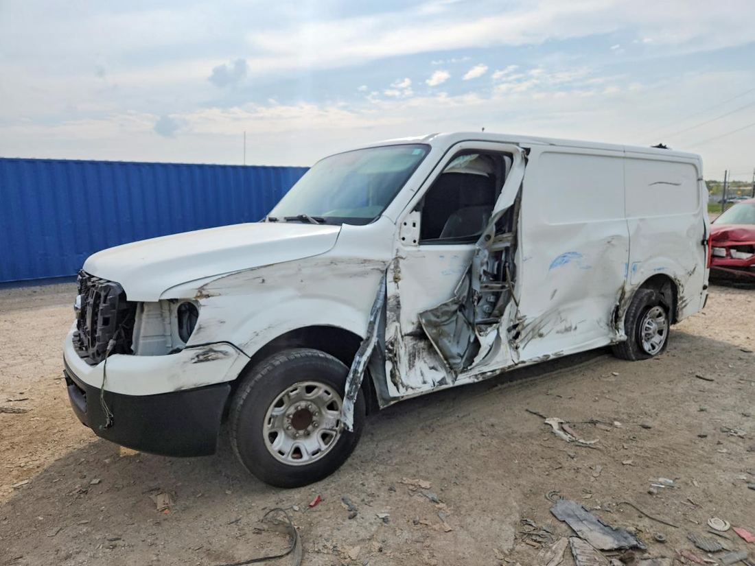 2016 NISSAN NV