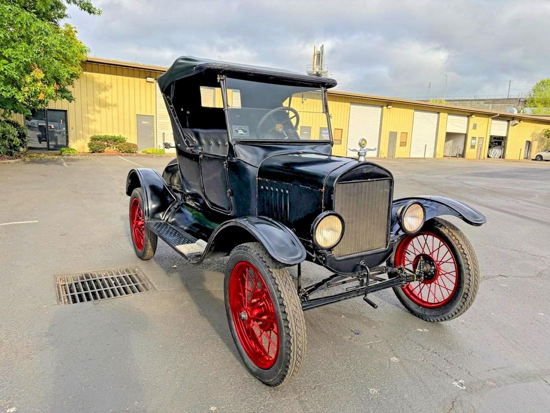 1924 FORD MODEL T