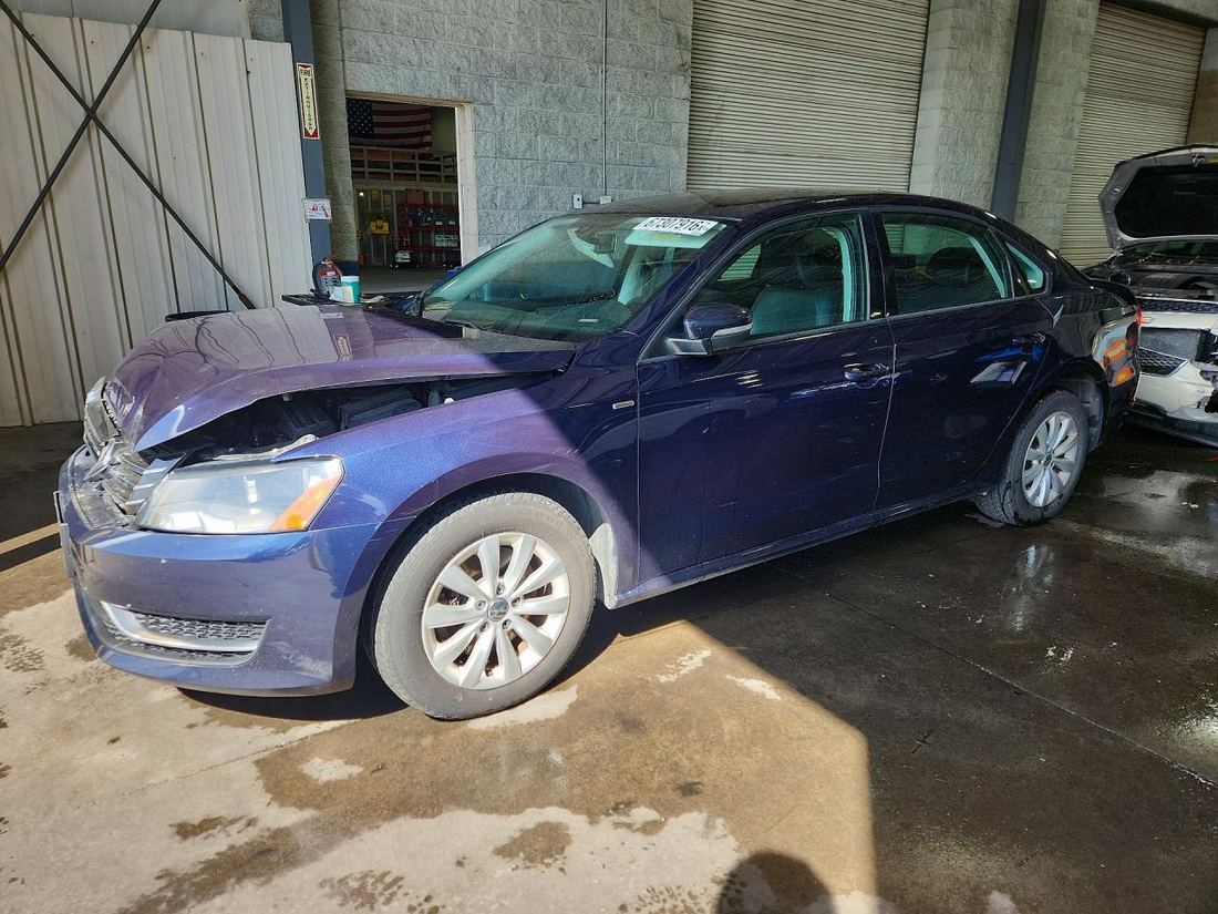 2015 VOLKSWAGEN PASSAT