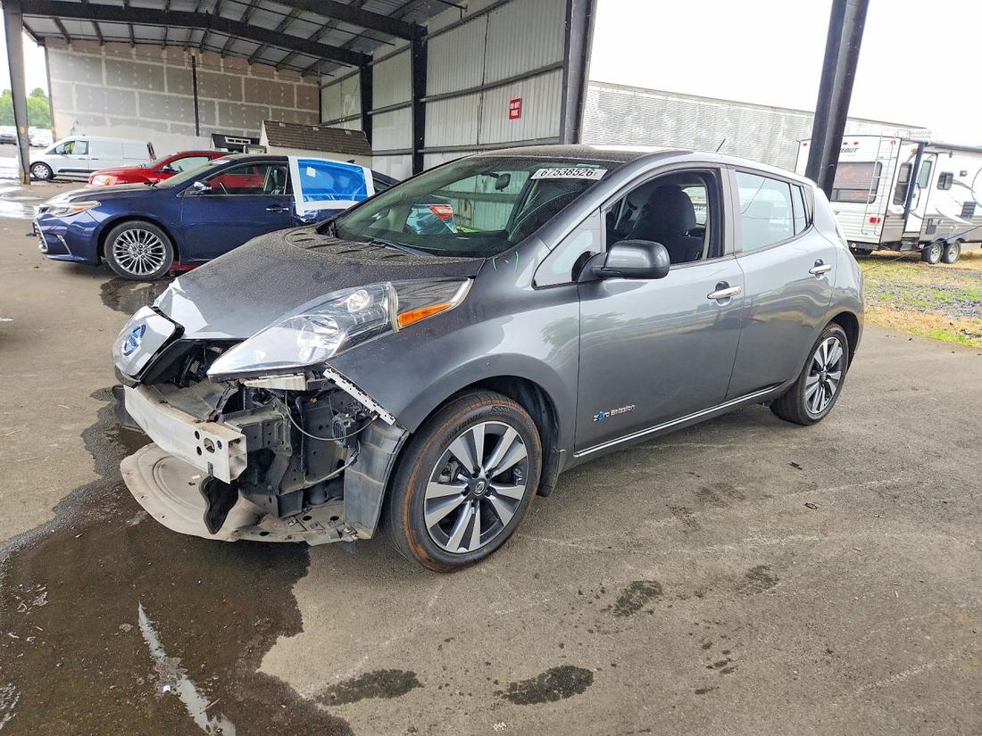 2017 NISSAN LEAF