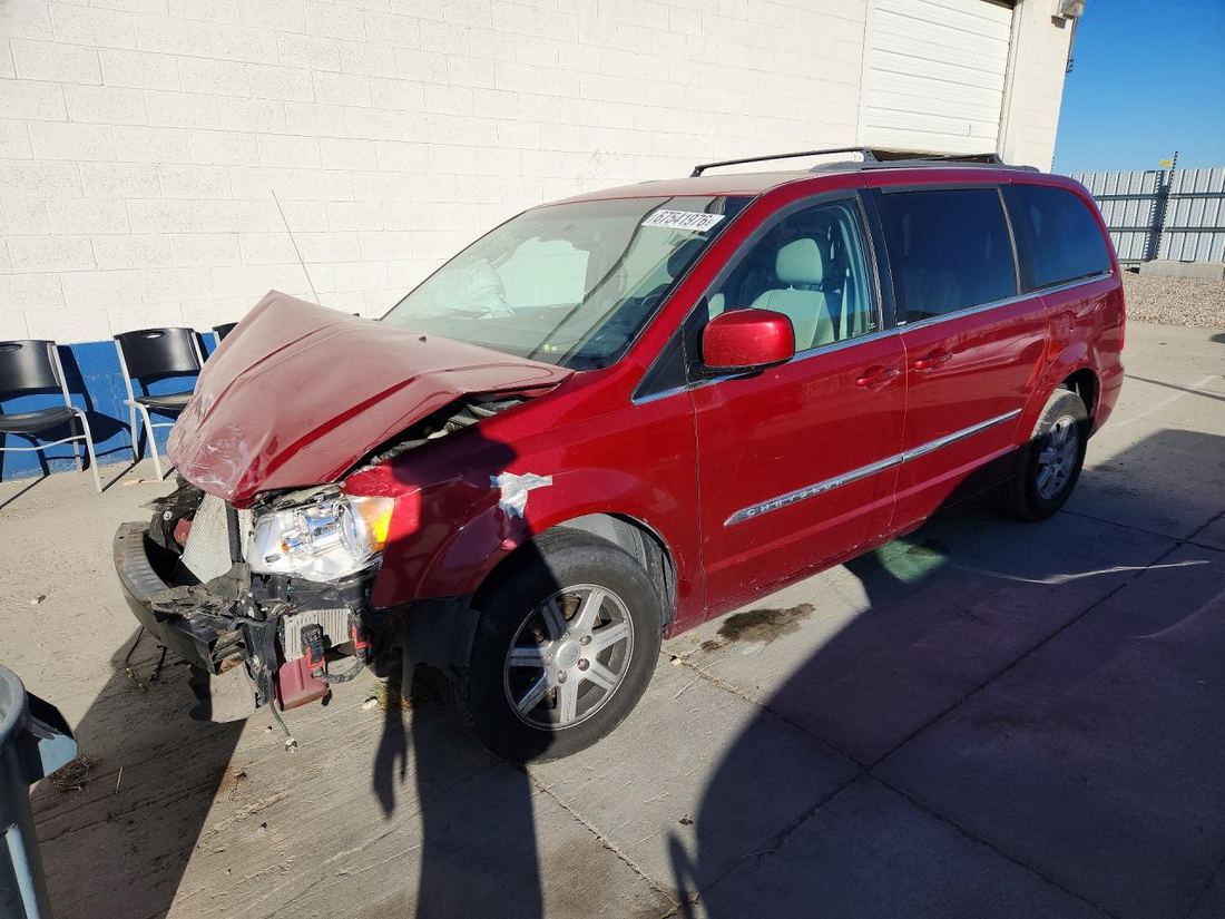 2013 CHRYSLER TOWN & COUNTRY