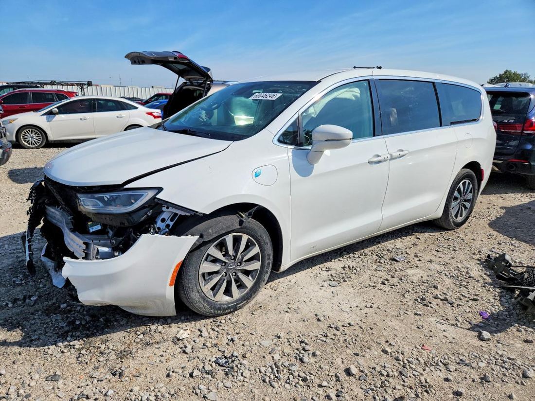 2022 CHRYSLER PACIFICA