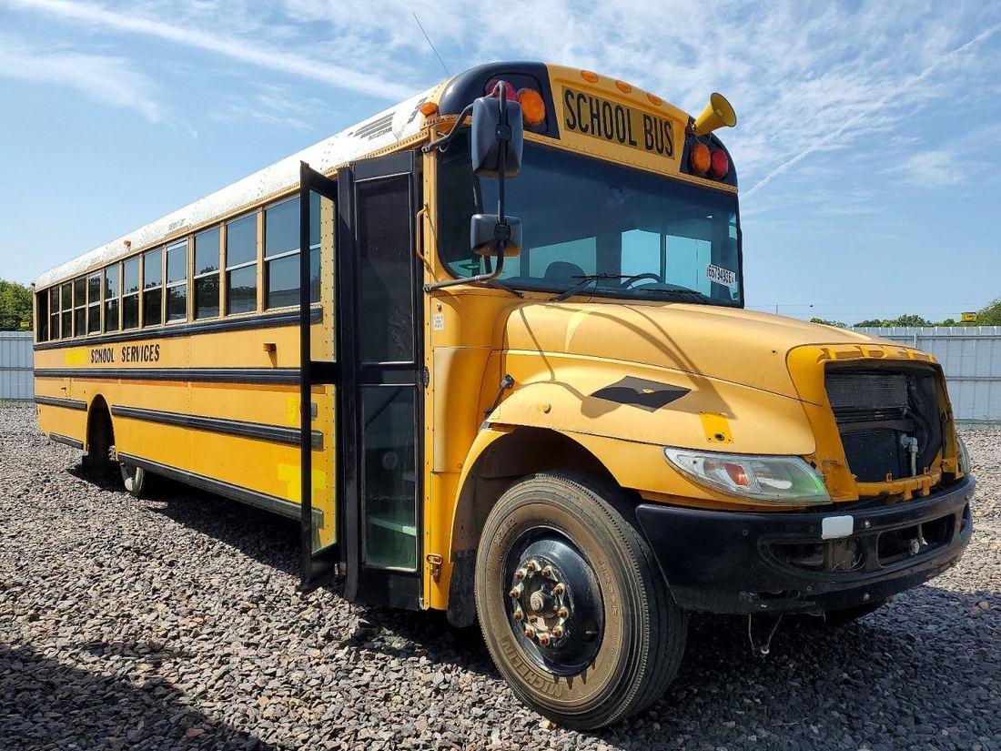 2013 IC CORPORATION 3000