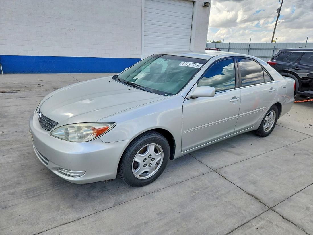 2002 TOYOTA CAMRY