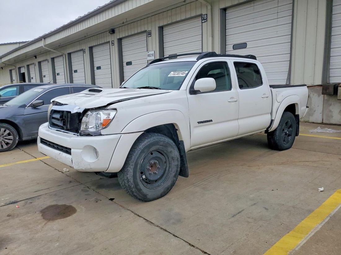 2011 TOYOTA TACOMA