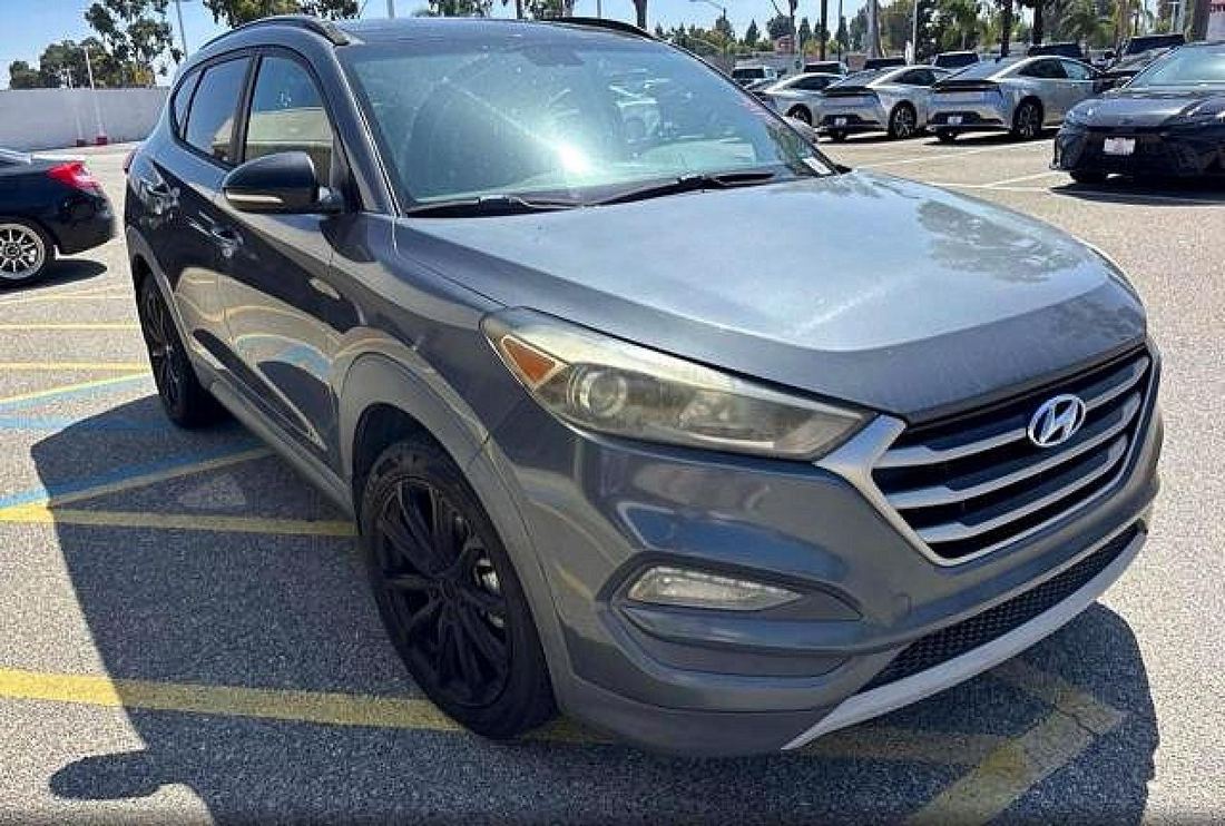 2017 HYUNDAI TUCSON