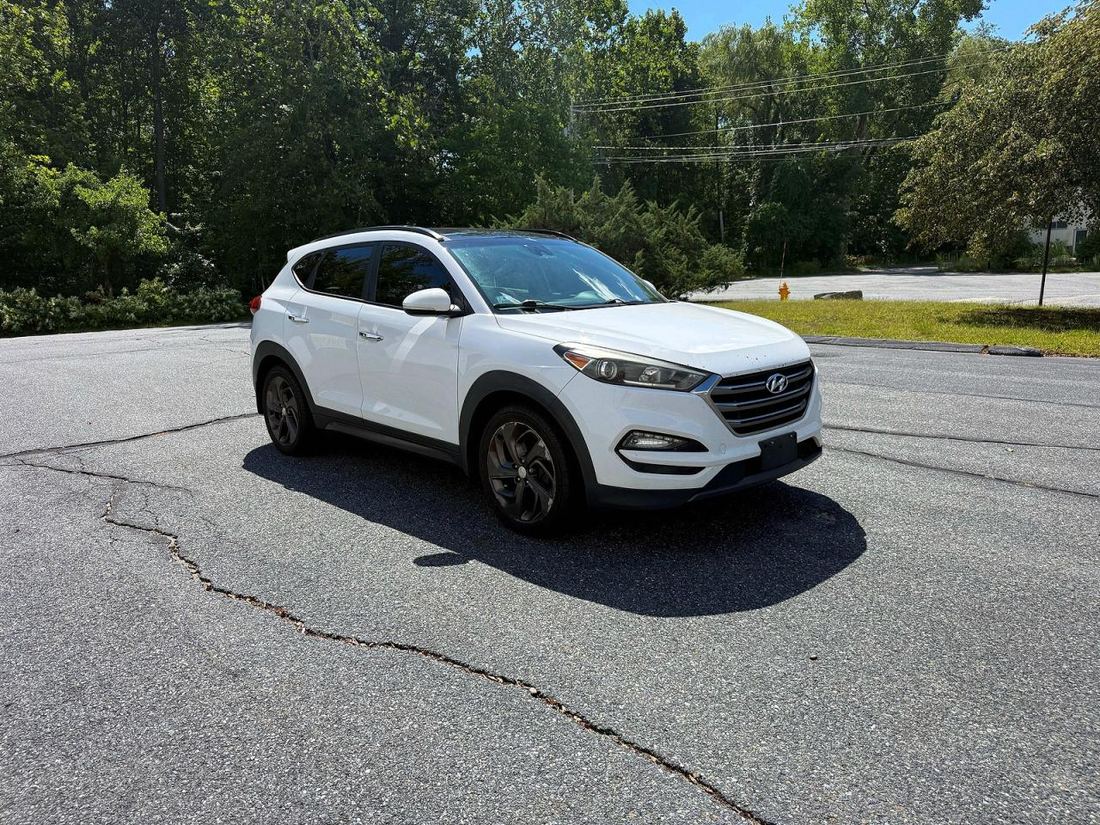 2016 HYUNDAI TUCSON