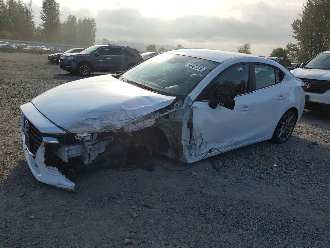 2018 MAZDA 3