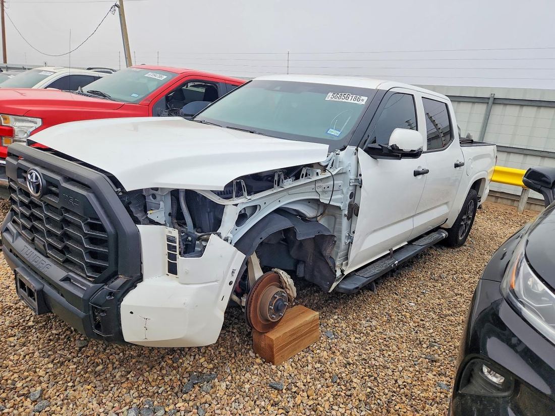 2023 TOYOTA TUNDRA