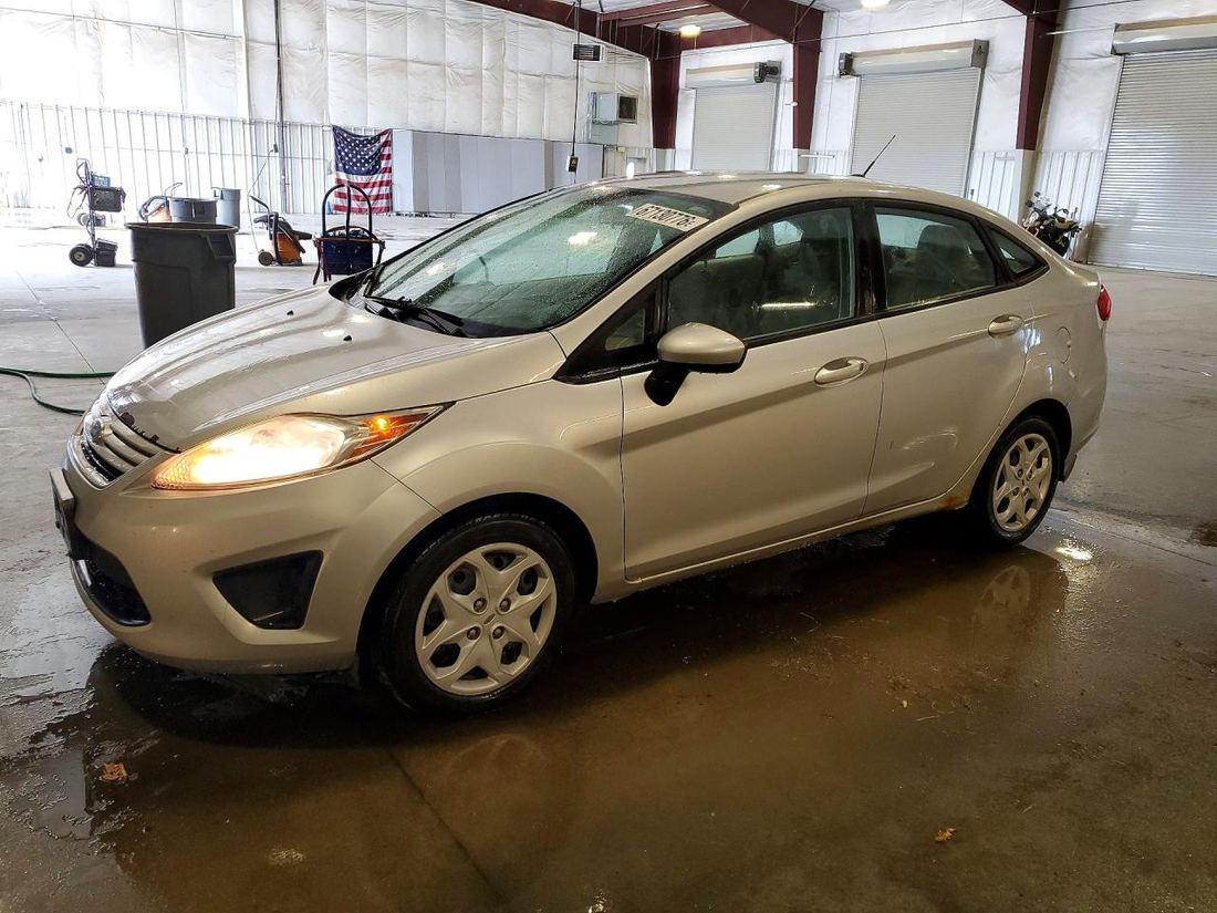 2012 FORD FIESTA