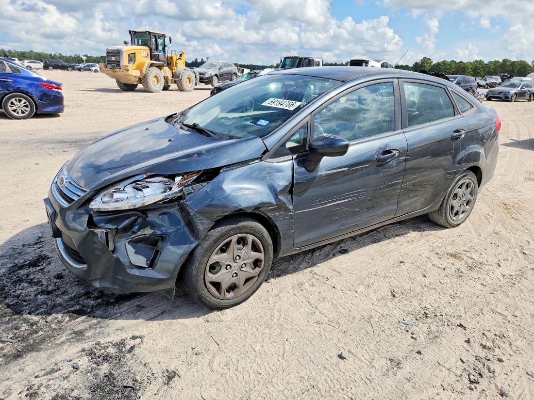 2011 FORD FIESTA