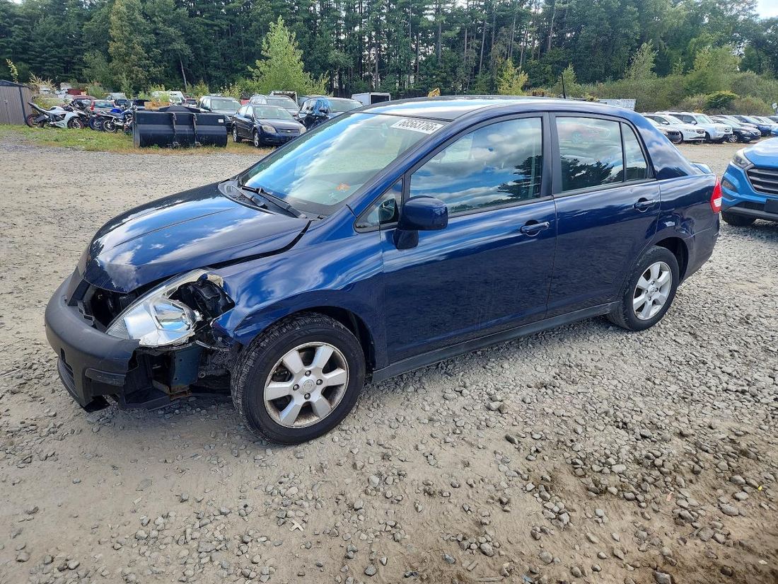 2011 NISSAN VERSA