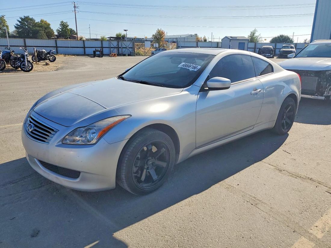 2010 INFINITI G37 COUPE