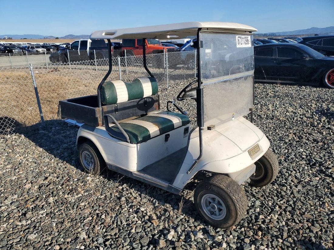 2005 GOLF CART 2 CLUB CAR