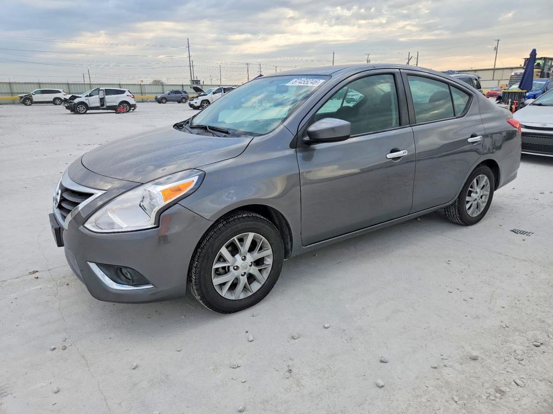 2019 NISSAN VERSA