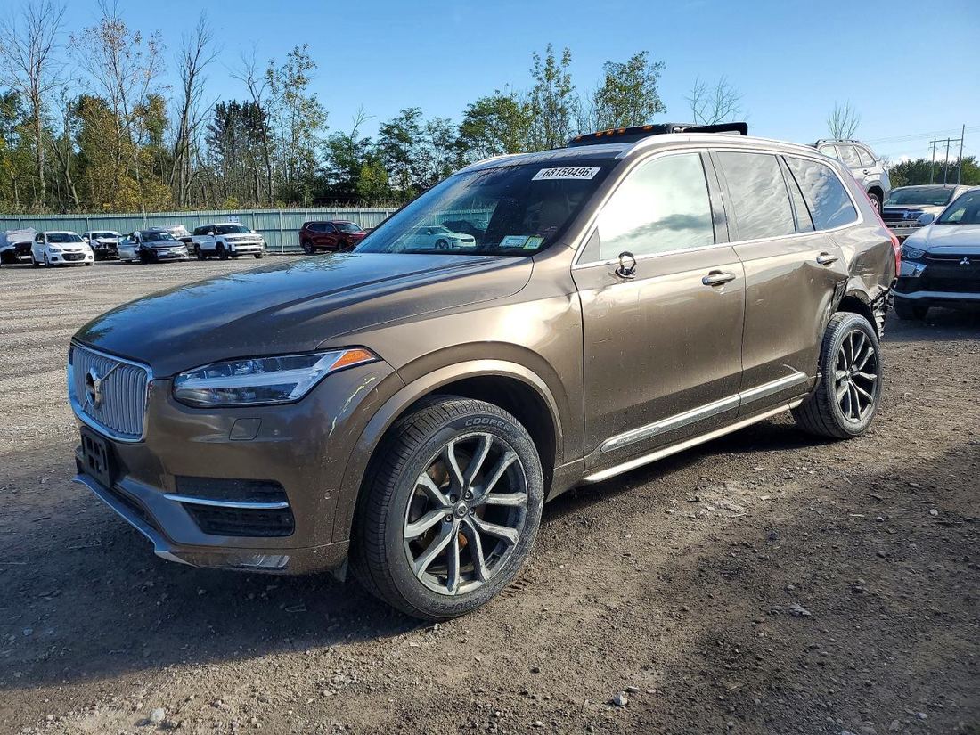 2017 VOLVO XC90