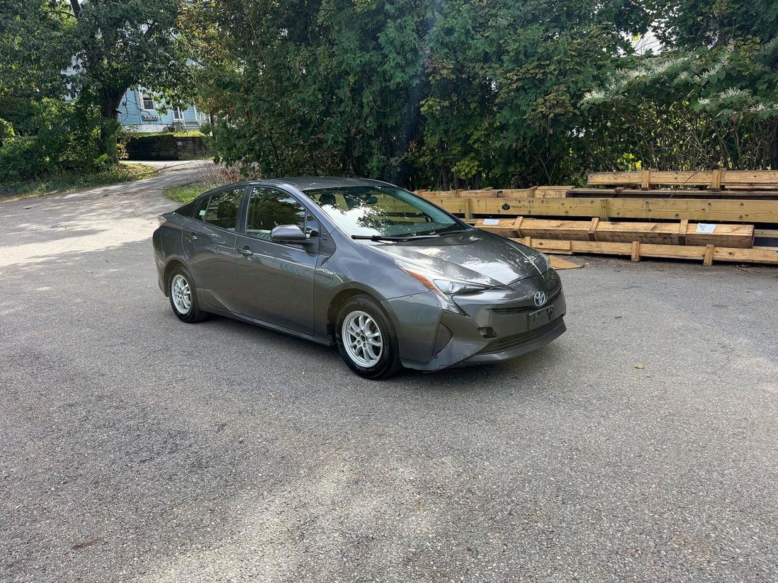 2016 TOYOTA PRIUS