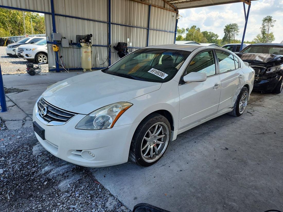 2010 NISSAN ALTIMA