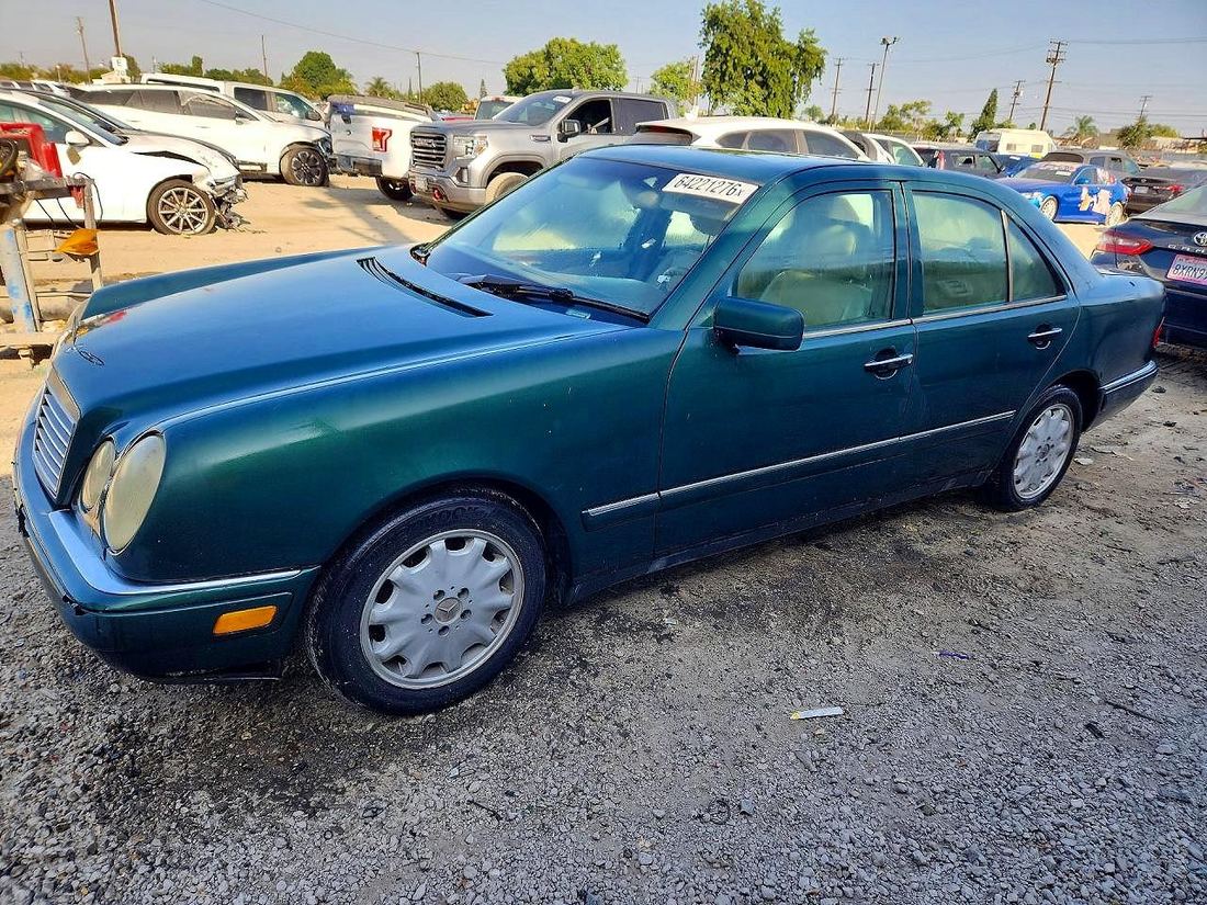 1996 MERCEDES-BENZ E