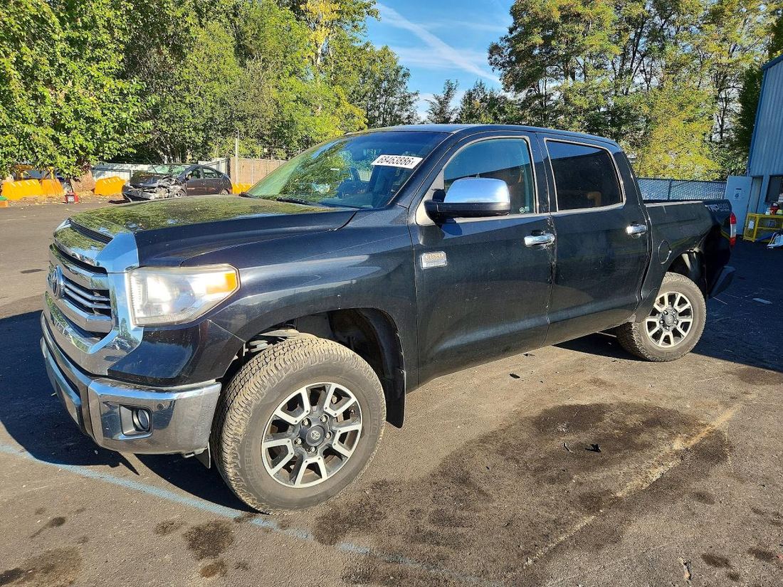 2017 TOYOTA TUNDRA