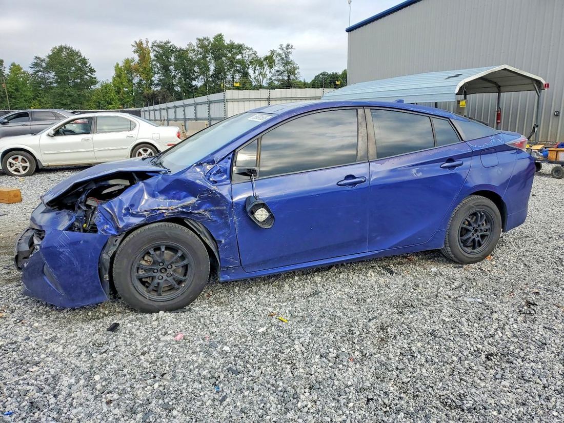 2017 TOYOTA PRIUS