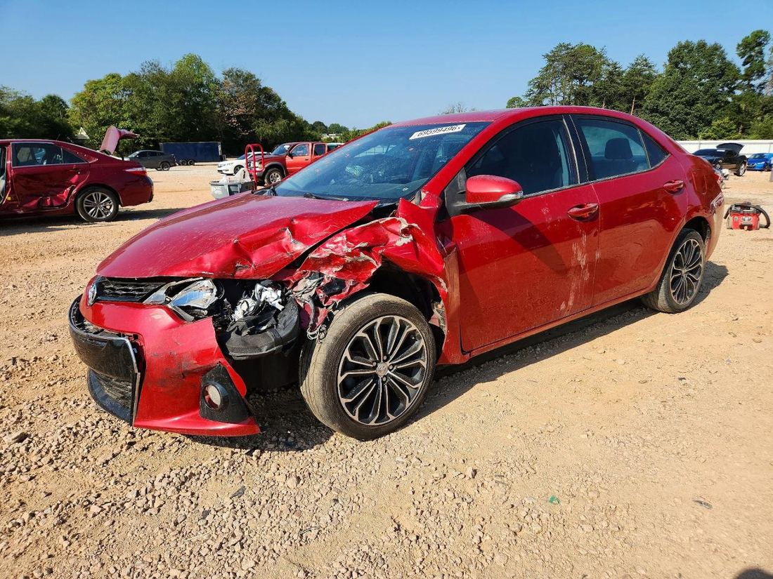 2015 TOYOTA COROLLA