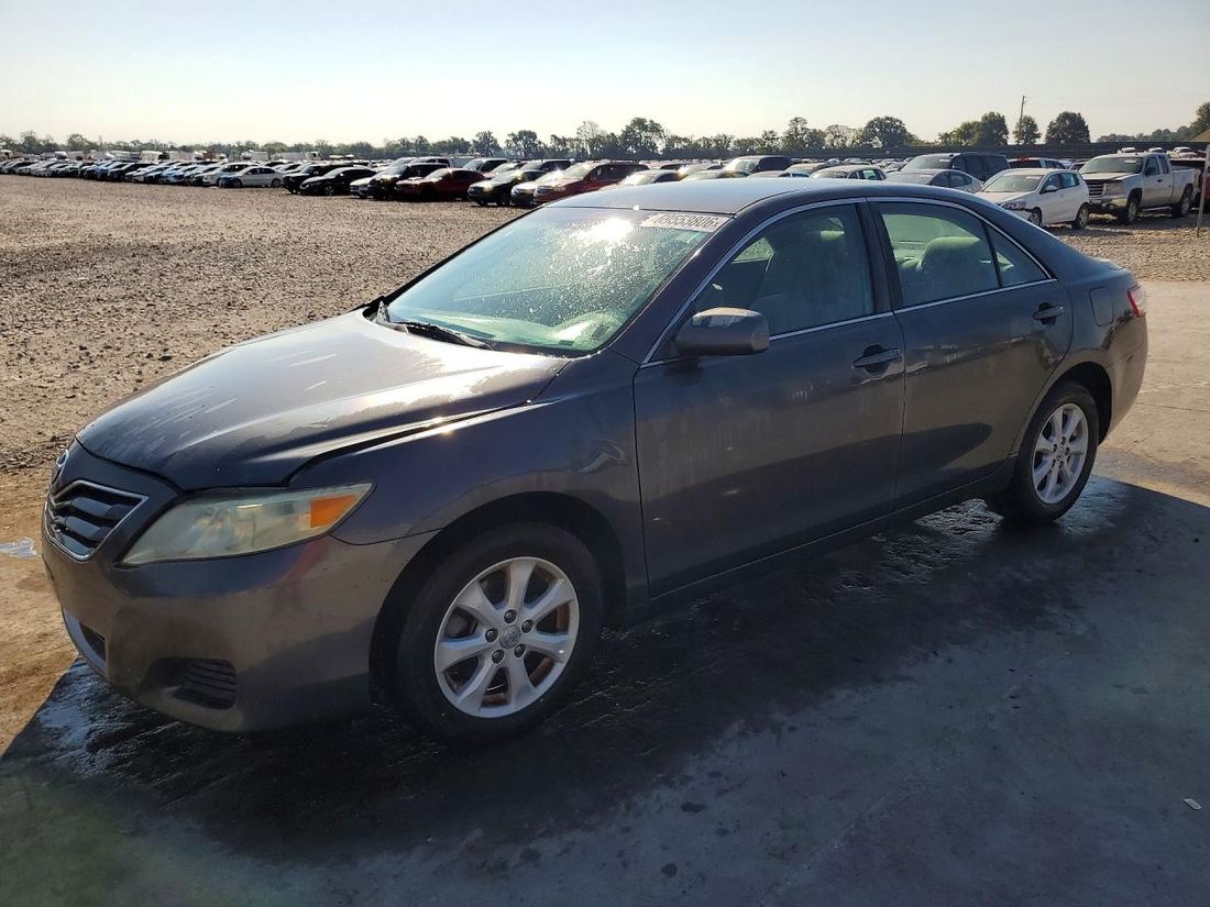 2011 TOYOTA CAMRY