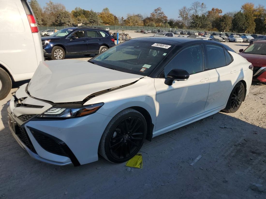 2024 TOYOTA CAMRY