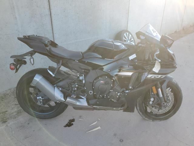 2024 YAMAHA YZFR1