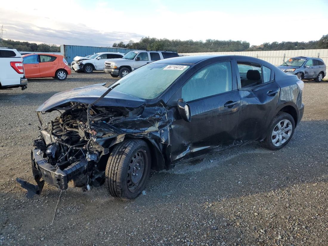 2013 MAZDA 3
