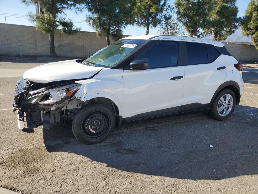 2021 NISSAN KICKS