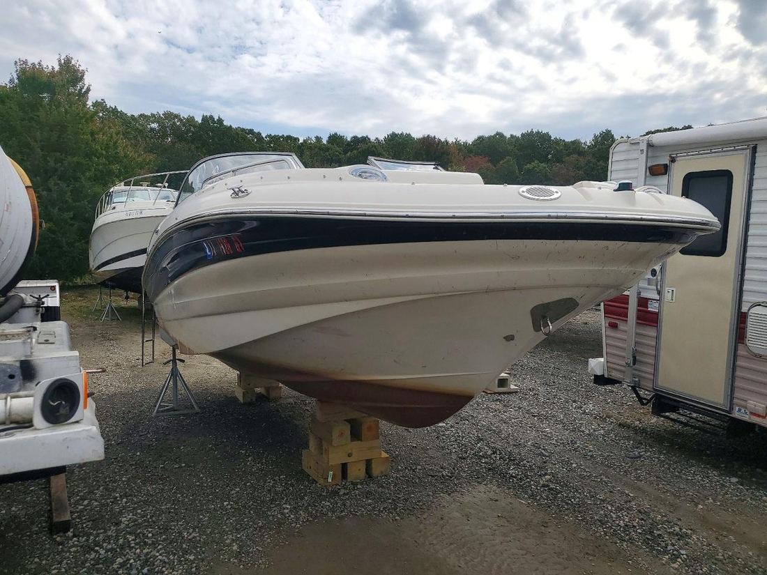 2006 BENNINGTON AZURE