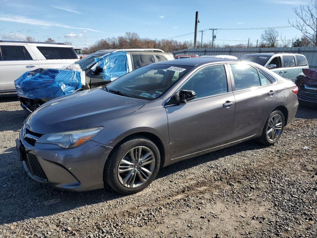 2017 TOYOTA CAMRY