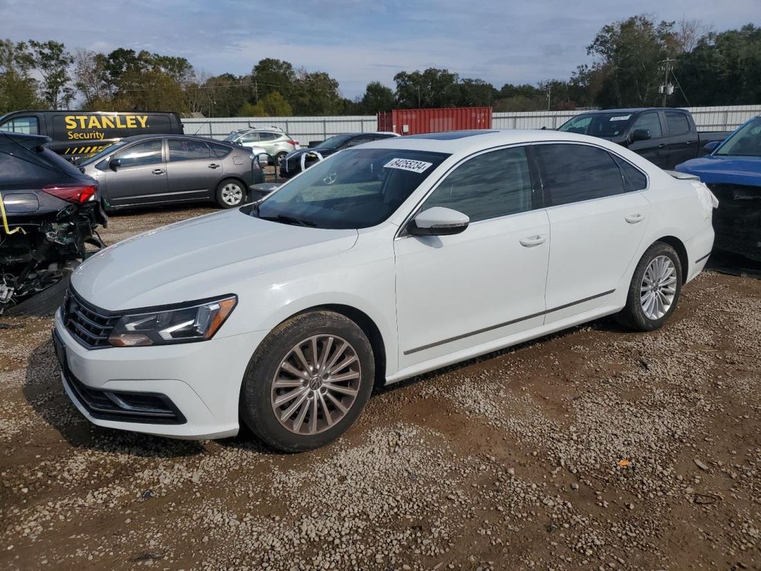 2017 VOLKSWAGEN PASSAT