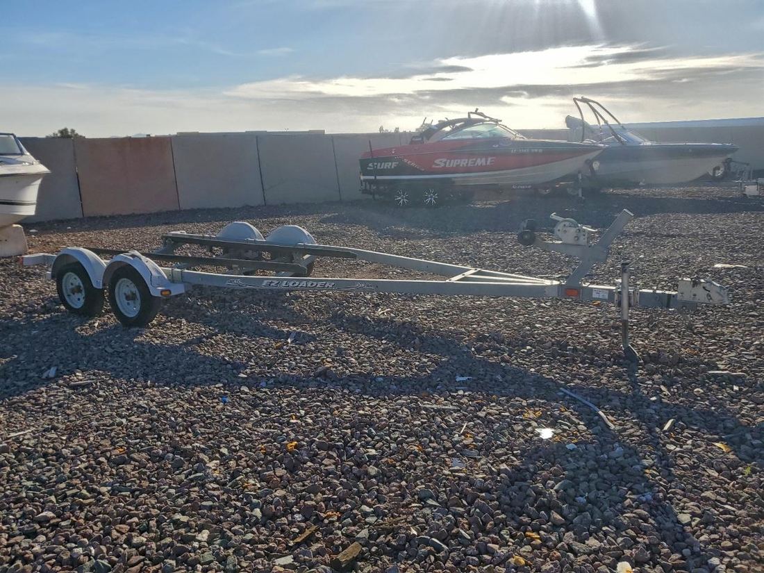 2001 EZ TRAILERS